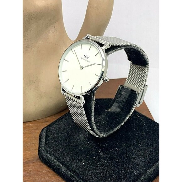 Daniel Wellington Womens Watch DW00100164 White Dial 32mm Silver Tone Mesh Strap - Picture 2 of 13